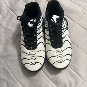 Nike White and Black Athletic Shoes